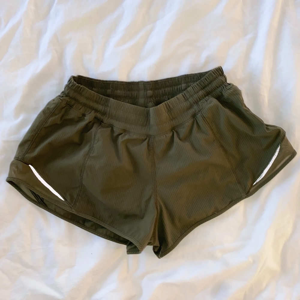 Lululemon Hotty Hot Short II, 2.5”